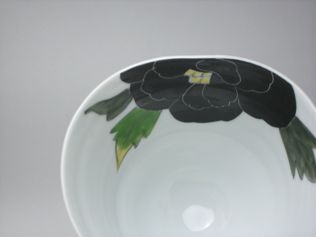 画像: 黒牡丹手びねり小鉢